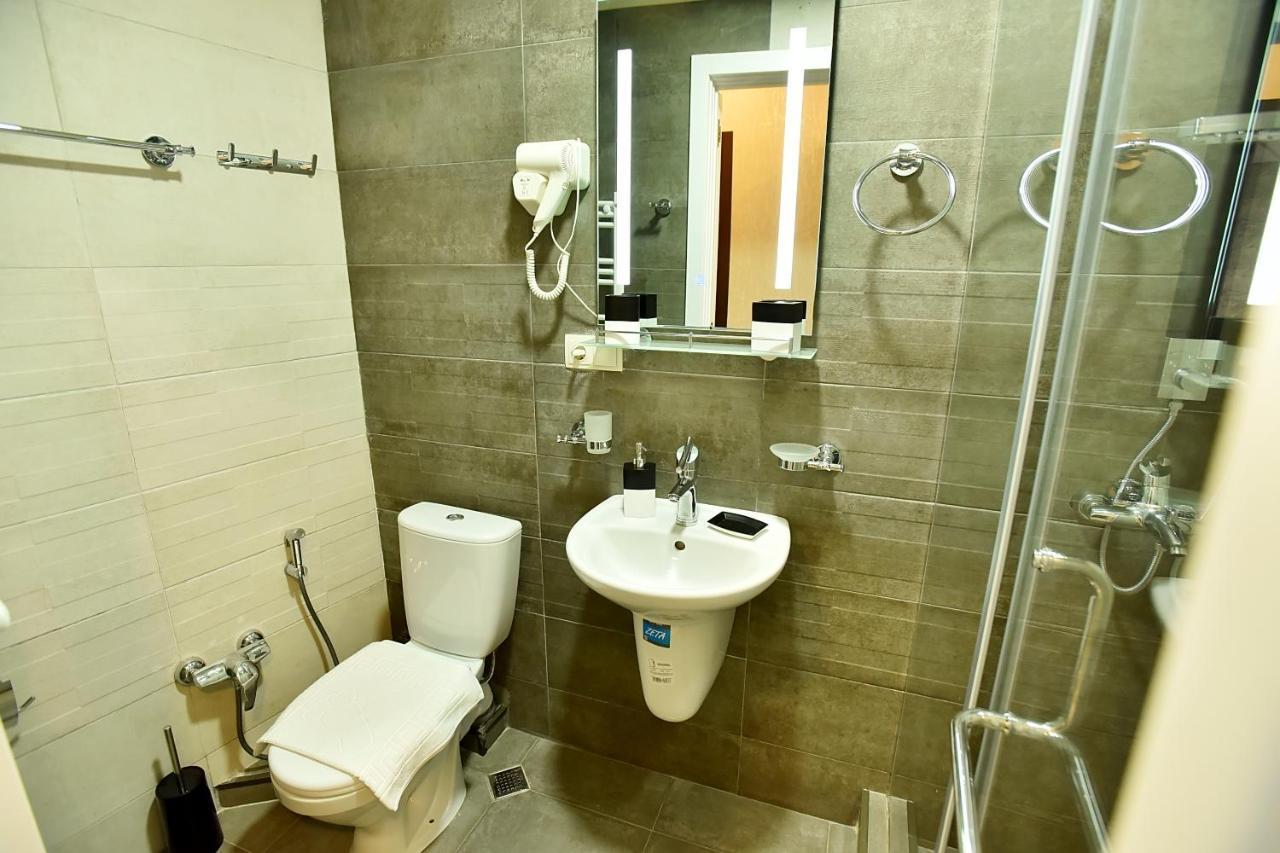 Family Hotel Vere Tower Tiflis Exterior foto