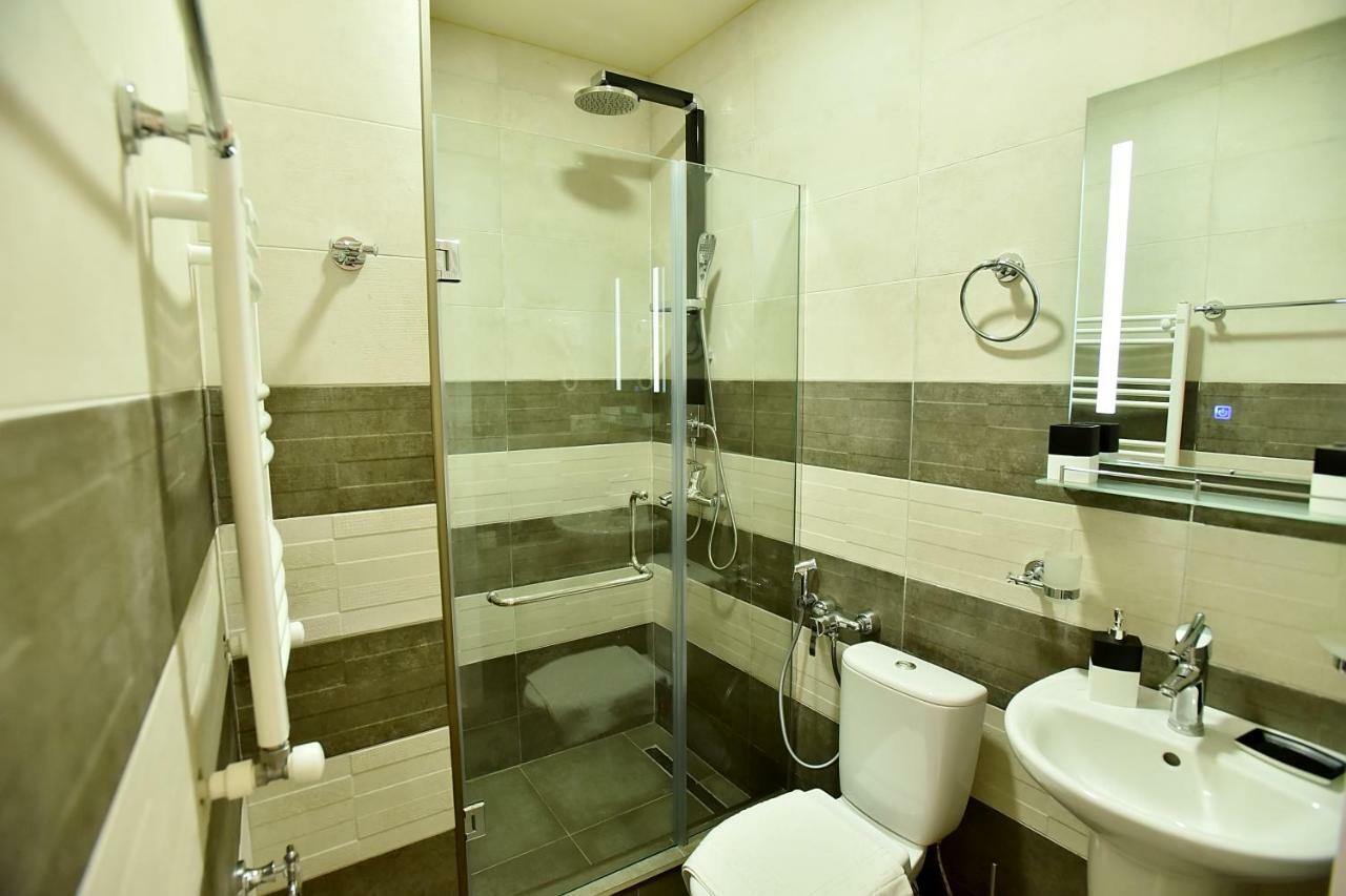 Family Hotel Vere Tower Tiflis Exterior foto