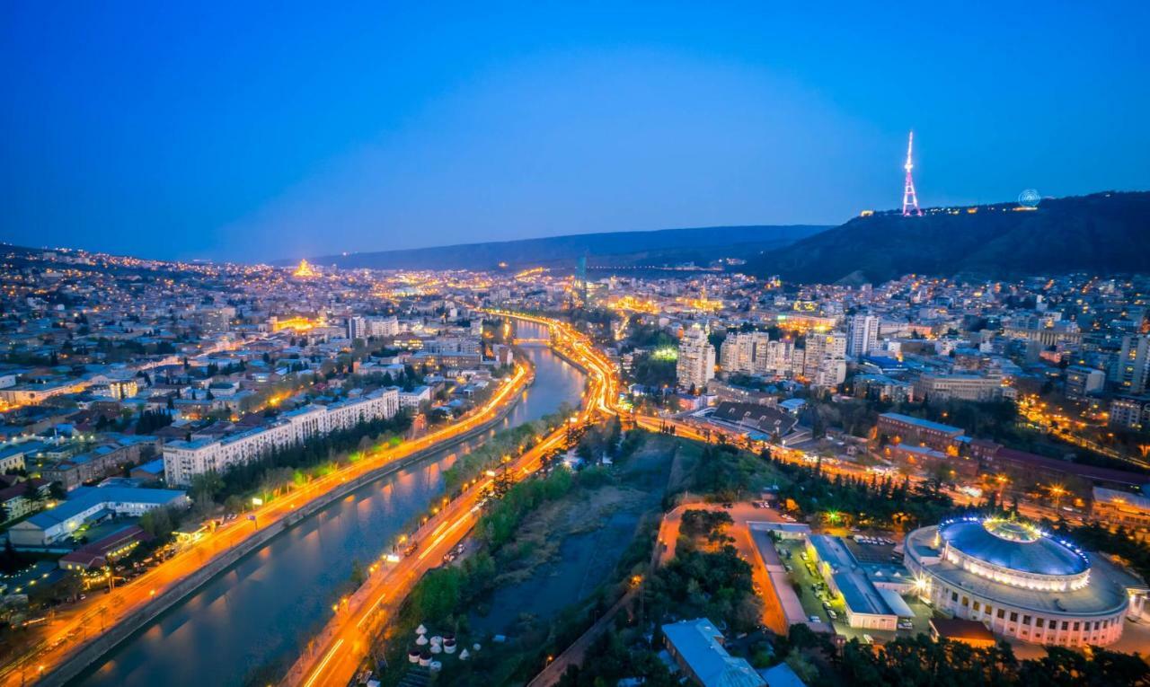Family Hotel Vere Tower Tiflis Exterior foto